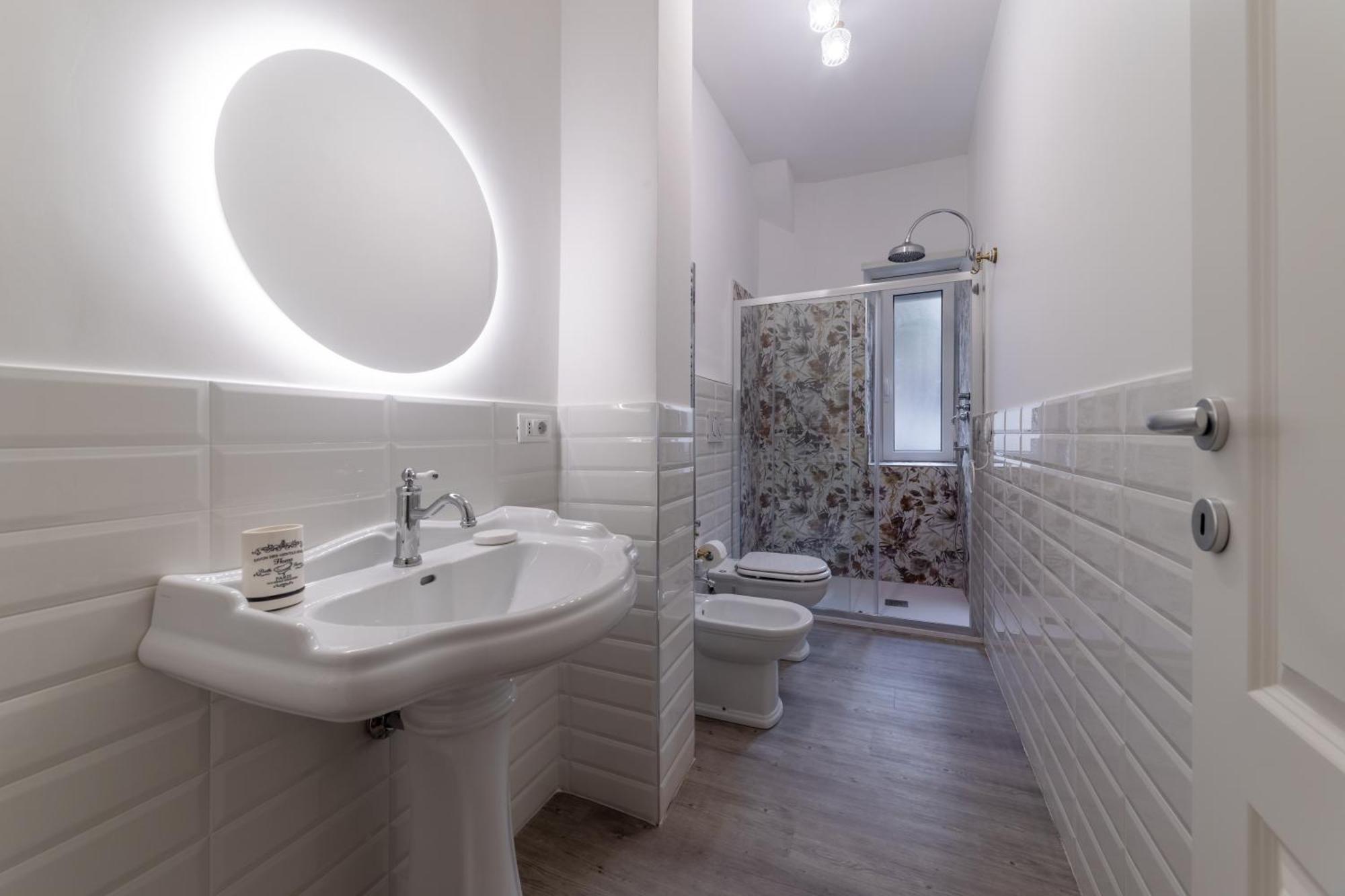 Appartement Vatican Shabby Double Bedrooms Rome