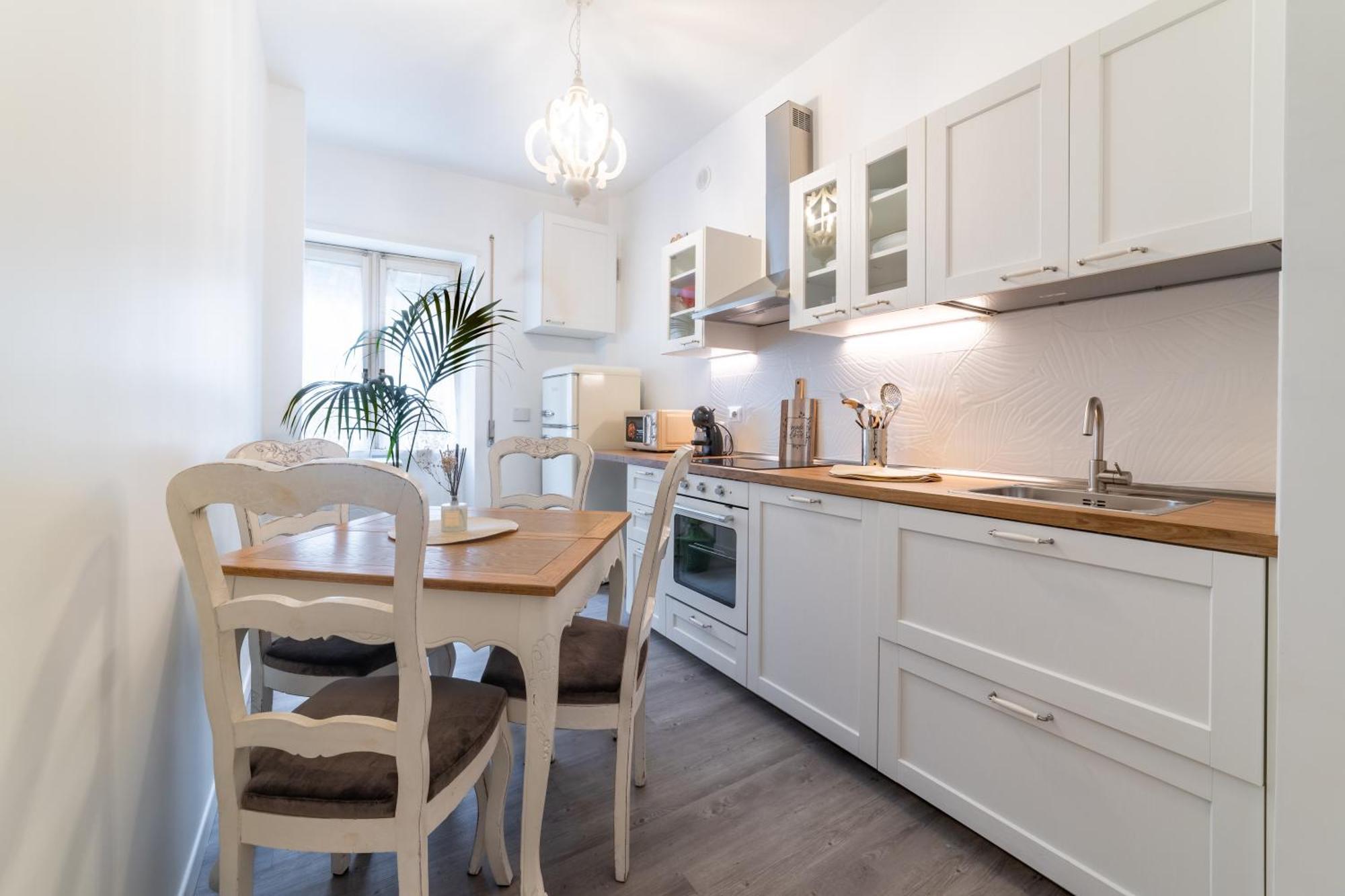 Appartement Vatican Shabby Double Bedrooms *